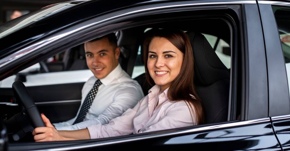 india-self-drive-car-rental-slides (2)