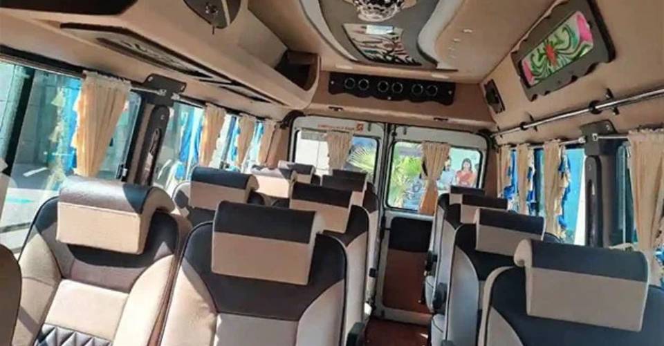 tempo-traveller-slides (1)